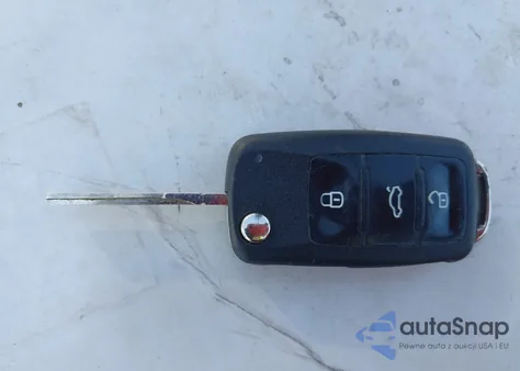 2012 Volkswagen Beetle 2.5L из США, поврежденный, VIN 3VWJP7AT9CM617722